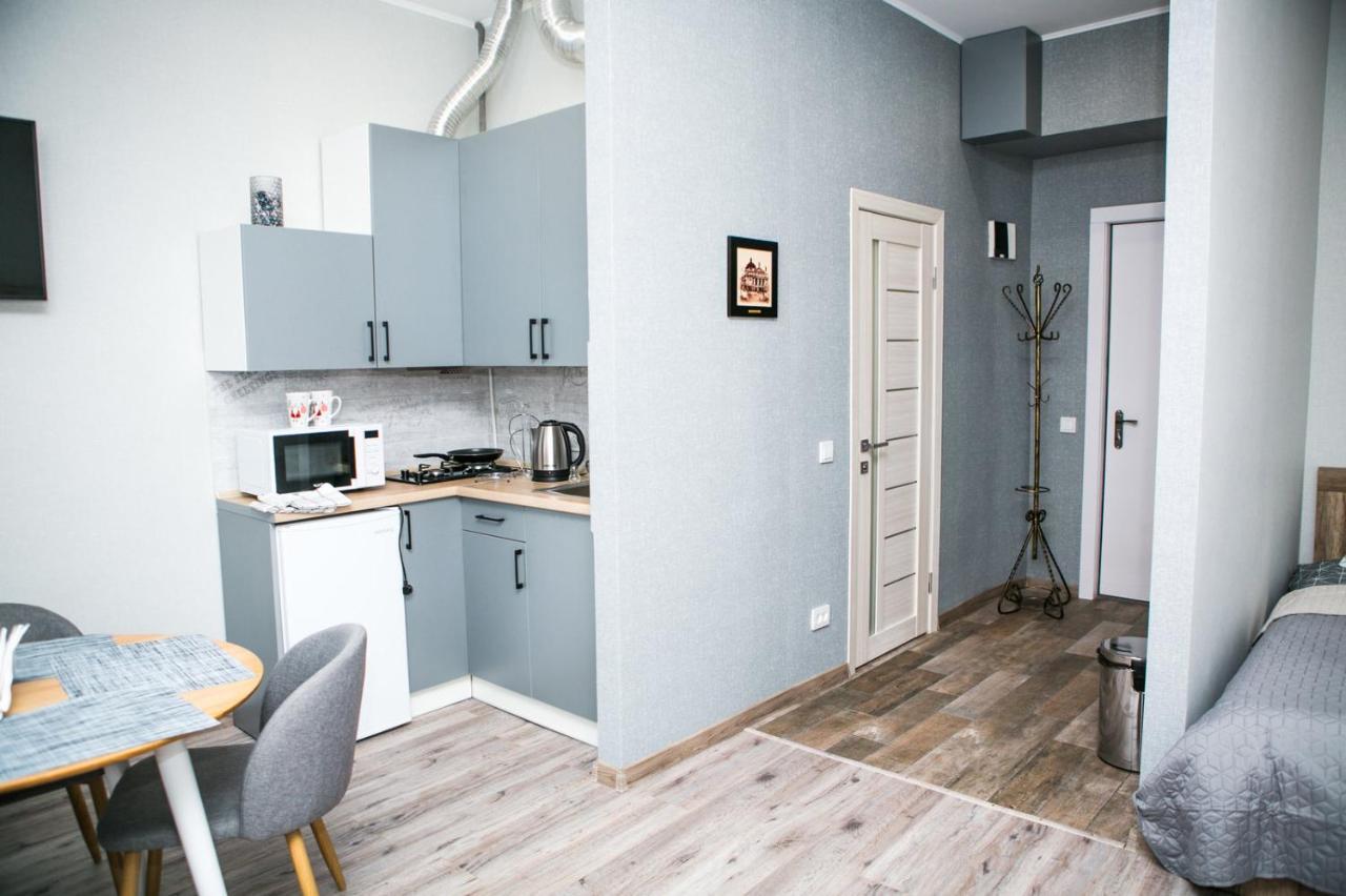 Appartamento Luxury Flat In Downtown Leopoli Esterno foto